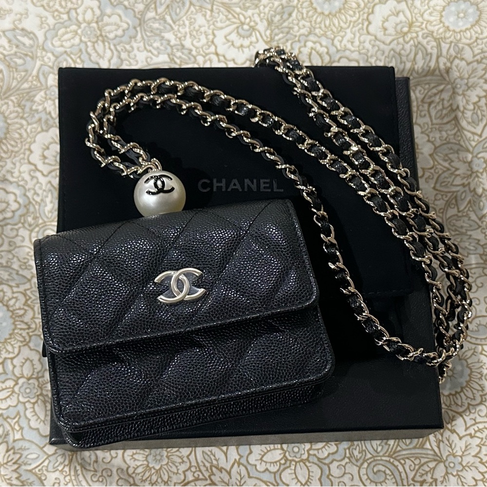 CLUTCH WITH CHAIN